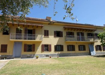 Facciata - Rustico via Umberto I, San Marzano Oliveto - foto 7