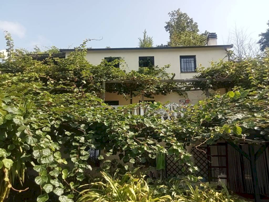 Facciata - Villa Passo della Spinarola, Avegno - foto 2