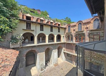 Facciata - Stabile - Palazzo via Fratelli Cairoli, Canelli - foto 1