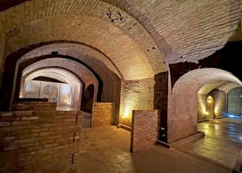 Cantina - Stabile - Palazzo via Fratelli Cairoli, Canelli - foto 3