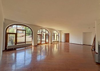 Salone - Stabile - Palazzo via Fratelli Cairoli, Canelli - foto 12