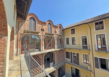 Cortile interno - Stabile - Palazzo via Fratelli Cairoli, Canelli - foto 20