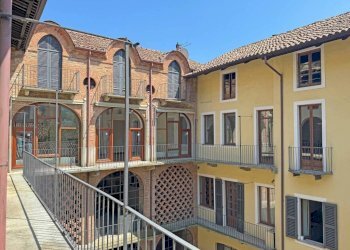 Cortile interno - Stabile - Palazzo via Fratelli Cairoli, Canelli - foto 22