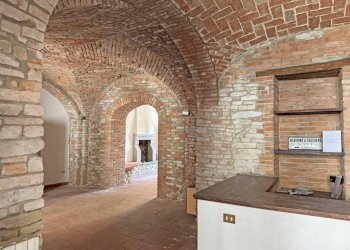 Interno non residenziale - Stabile - Palazzo via Fratelli Cairoli, Canelli - foto 30