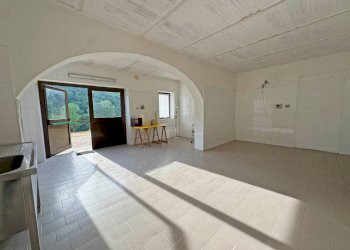Salone - Rustic via Madonna dei Piani, San Benedetto Belbo - photo 26