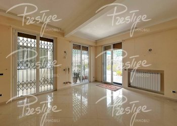 Soggiorno - Attico via Vittorio Veneto, 104, La Spezia - foto 4