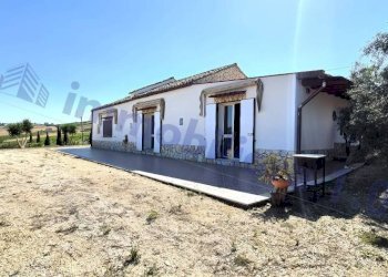 Facciata - Rustico contrada Lisciandrini, Castellammare del Golfo - foto 2