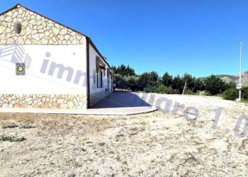 Facciata - Rustico contrada Lisciandrini, Castellammare del Golfo - foto 3