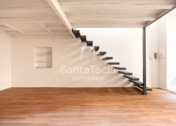 Shop Via Santa Marta, 21, Milano - photo 3