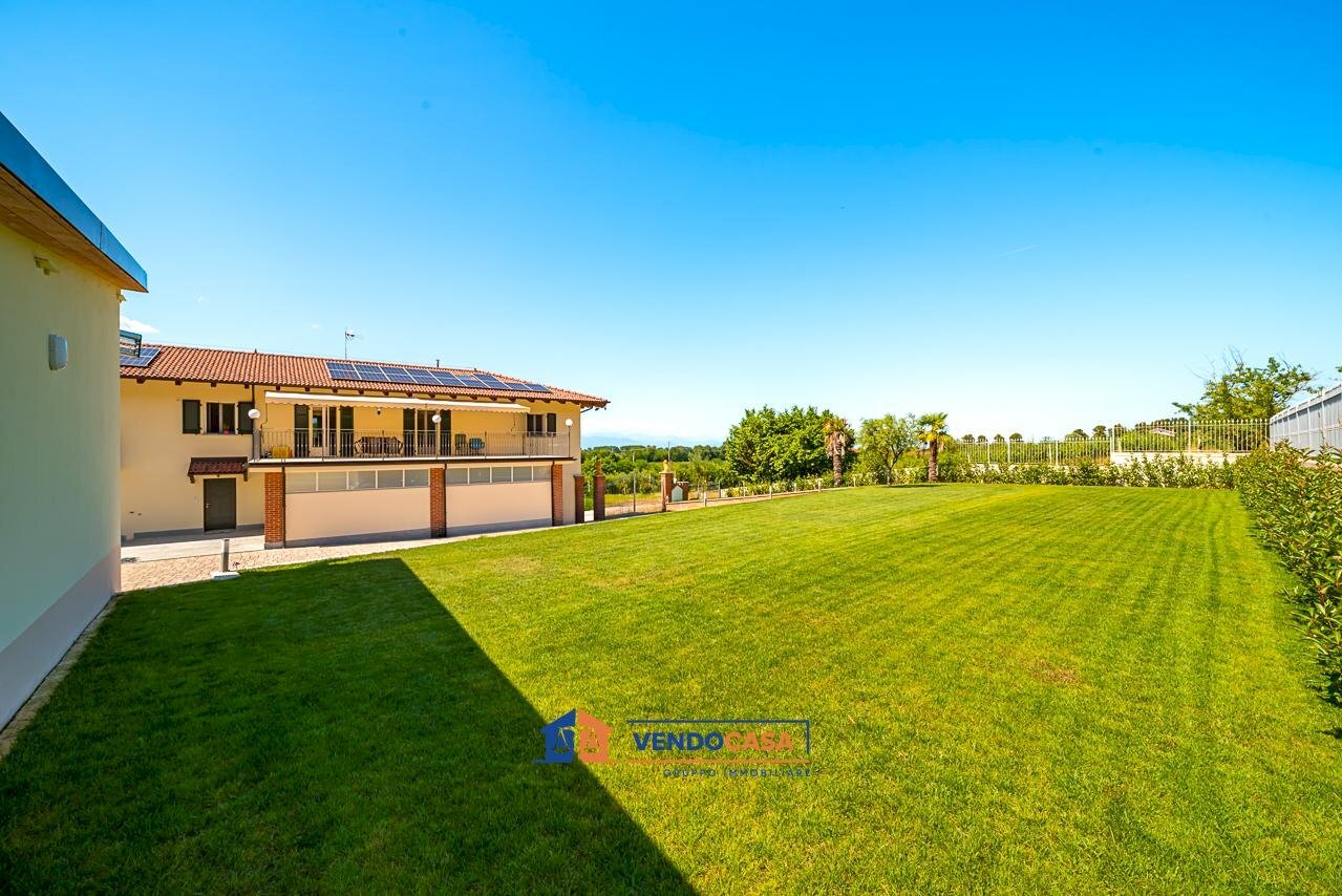 Independent house Saluzzo - photo 1