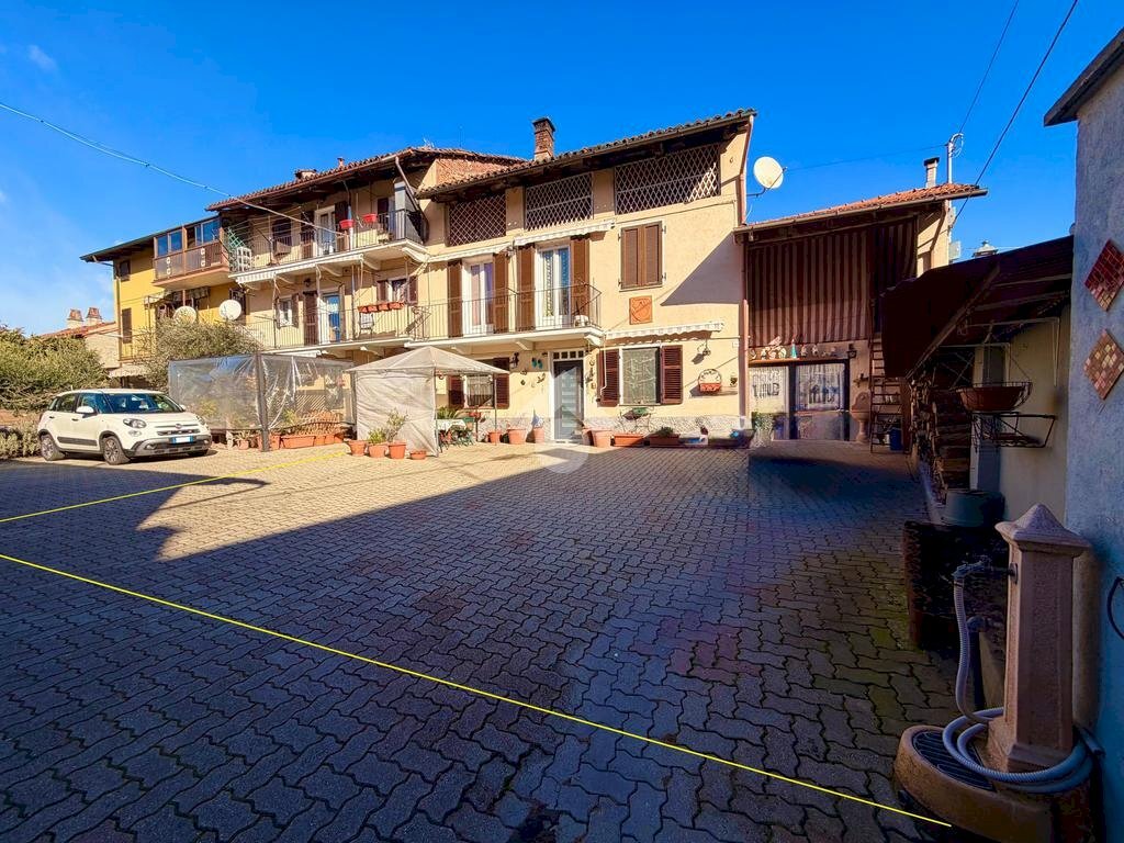 Casa semi indipendente Via vittorio veneto, Gassino Torinese - foto 1