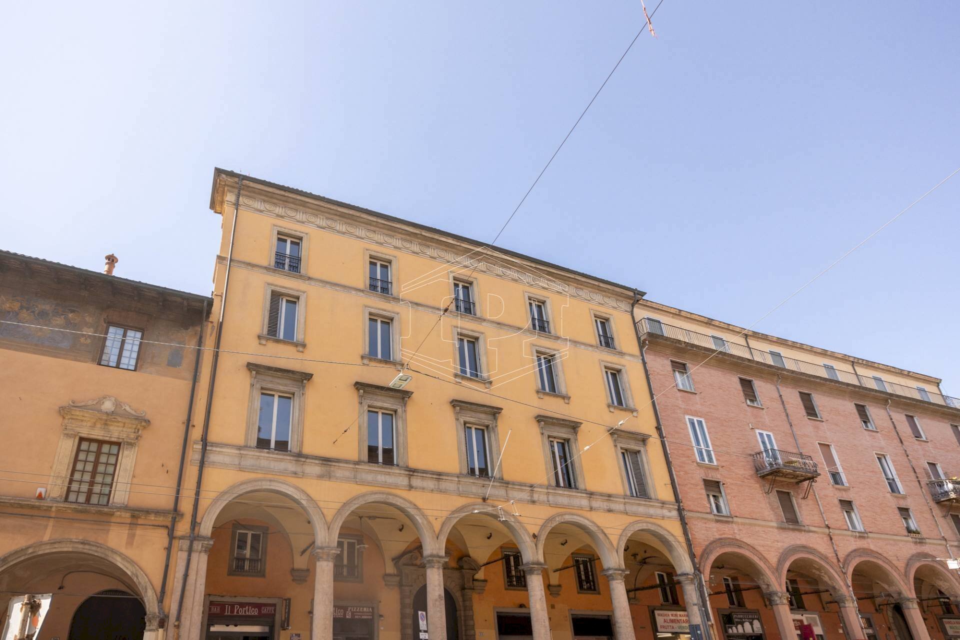 Quadrilocale Strada Maggiore, Bologna (zona Centro Storico) - foto 2