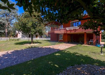 Casa all\'aperto - Villa Via Contardo Ferrini
 
75, Arcore - photo 1