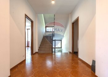 Hall / corridoio - Villa Via Contardo Ferrini
 
75, Arcore - photo 41