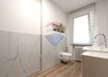 Bagno - Villa Via Contardo Ferrini
 
75, Arcore - photo 50