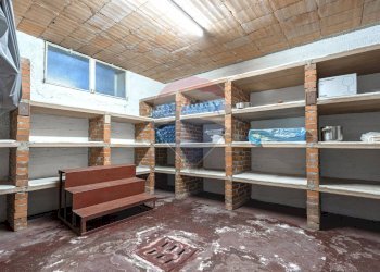 Dispensa di stoccaggio - Villa Via Contardo Ferrini
 
75, Arcore - photo 52