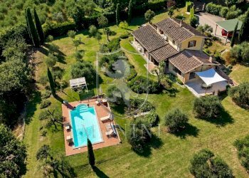 Foto 2 - Rustico via case sparse
 
25, Cortona - foto 2