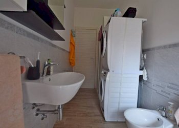Bagno - Appartamento via Alessandro Manzoni, 14, Mondovì - foto 17