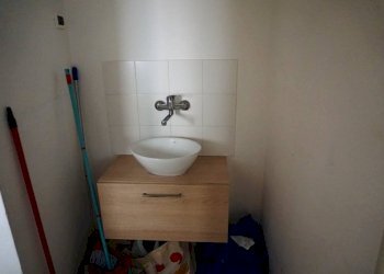 Bagno - Bilocale via della Coscia, 2, Genova (zona Sampierdarena) - foto 8