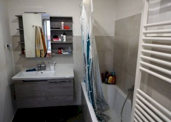 Bagno - Bilocale via della Coscia, 2, Genova (zona Sampierdarena) - foto 11