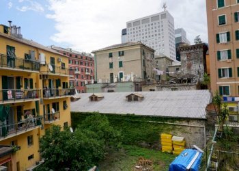 Vista - Bilocale via della Coscia, 2, Genova (zona Sampierdarena) - foto 13