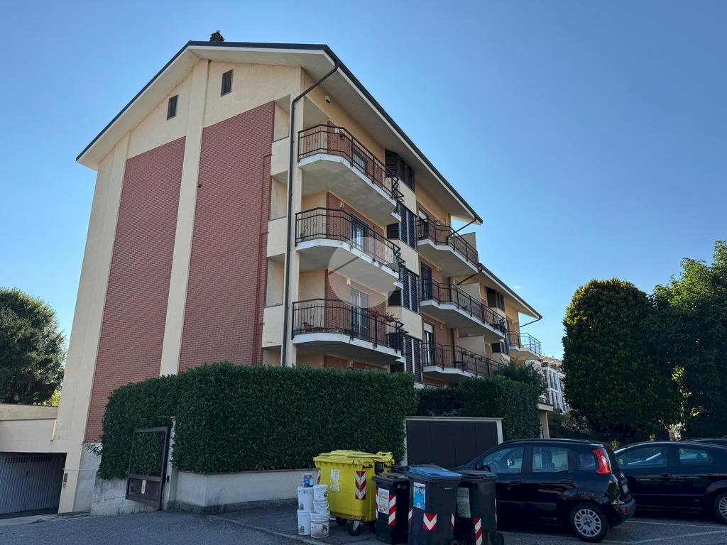Three-room apartment Via Gribaudia, Settimo Torinese - photo 1