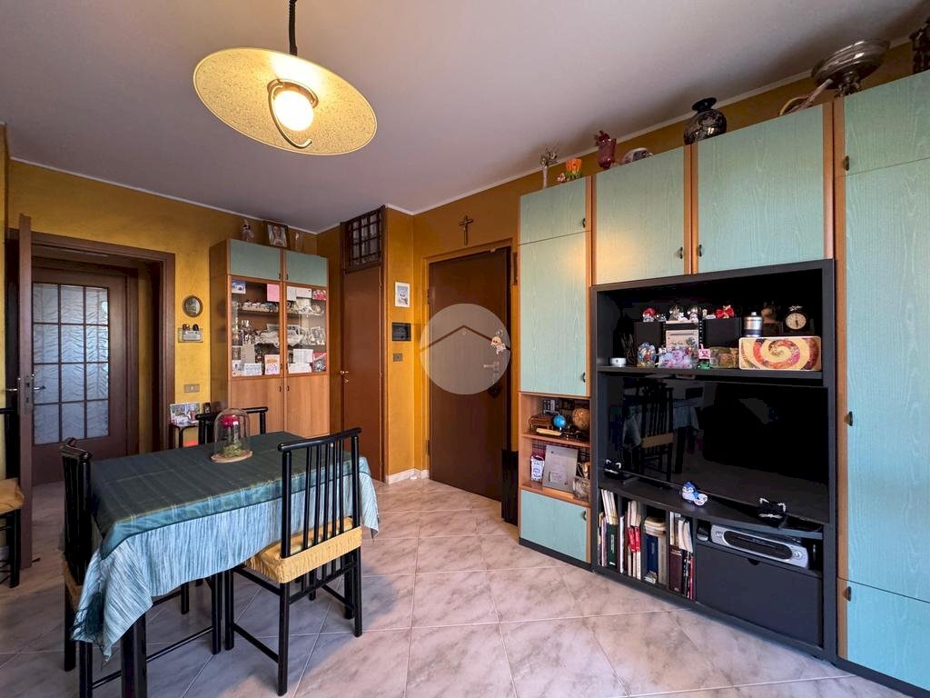 Three-room apartment Via Gribaudia, Settimo Torinese - photo 3