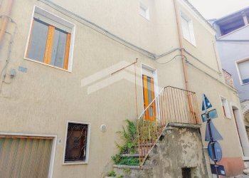 Foto 3 - Stabile - Palazzo via roma
 
snc, Castelbottaccio - foto 3