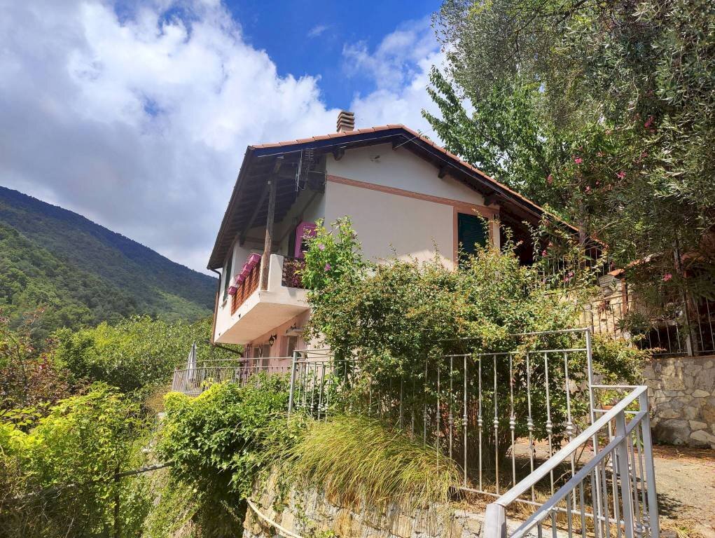 Facciata - Villa strada Provinciale Nord, Ceriana - foto 2