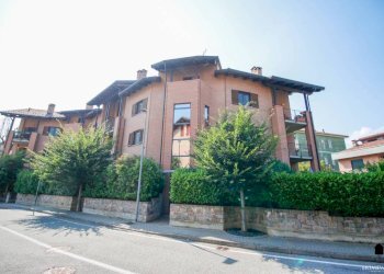Facciata - Four-room apartment corso Galileo Ferraris, 51p, Chivasso - photo 2