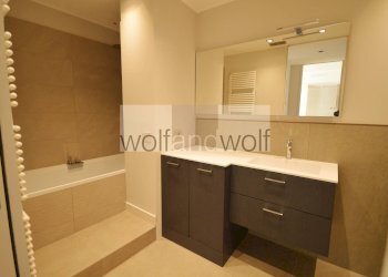 Foto 13 - Three-room apartment Via Borgogna
 
7, Milano - photo 13