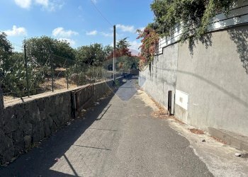 Edificio all\'aperto - Terreno edificabile CONTRADA MONTI ARSI
 
snc, Gravina di Catania - foto 14