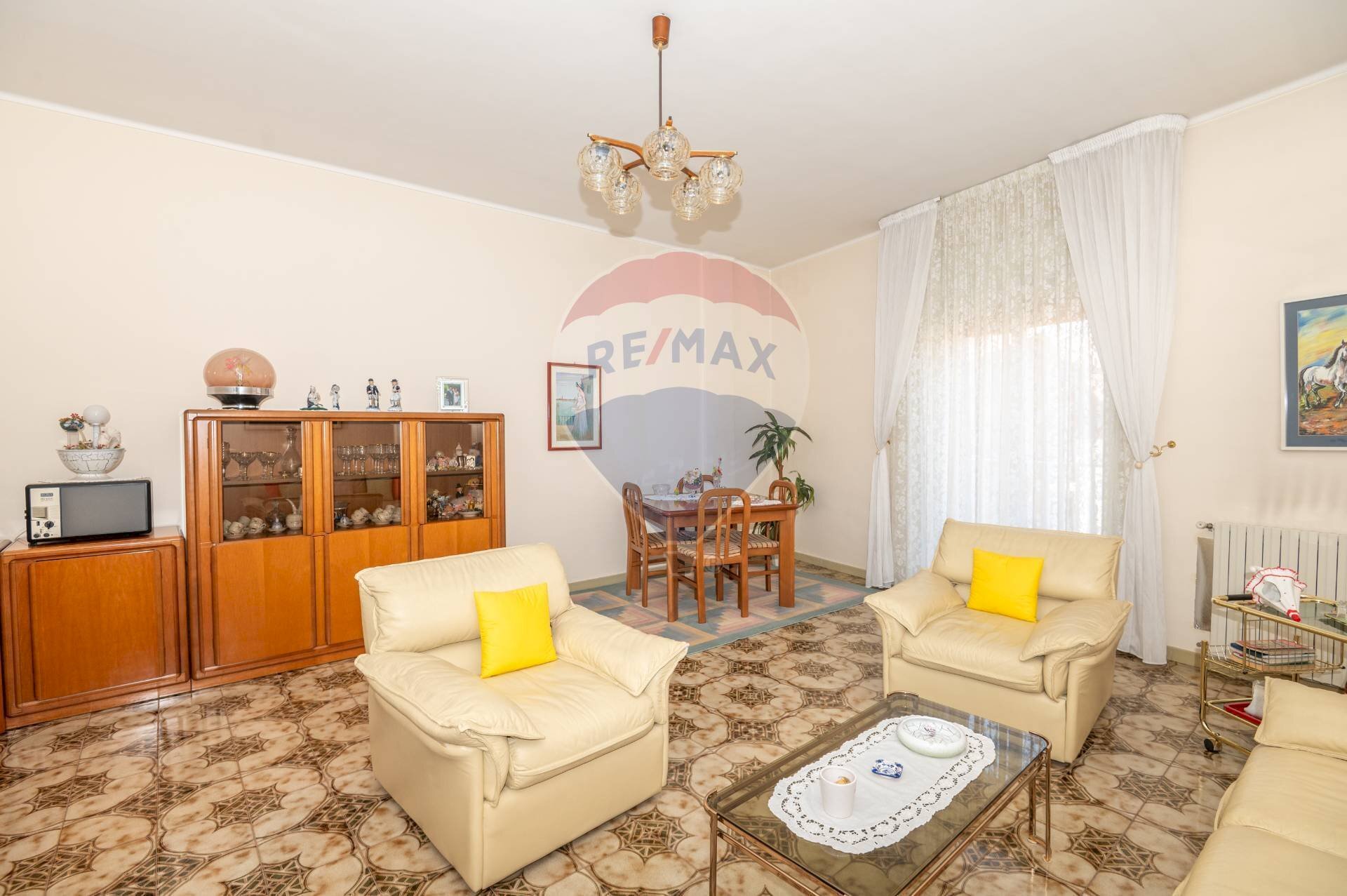 Sala da pranzo - Appartamento Via Cappuccini vecchi
 
8, Caltagirone - foto 1