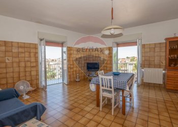 Sala da pranzo - Appartamento Via Cappuccini vecchi
 
8, Caltagirone - foto 28