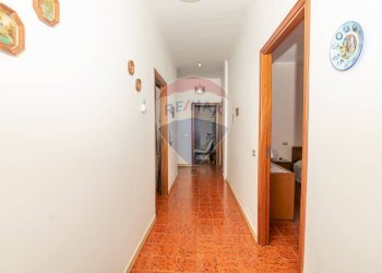 Hall / corridoio - Appartamento Via Cappuccini vecchi
 
8, Caltagirone - foto 30