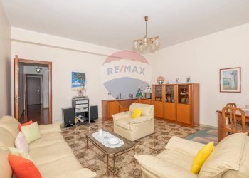 Soggiorno - Appartamento Via Cappuccini vecchi
 
8, Caltagirone - foto 35