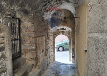 Non correlato - Casa indipendente Via Santa Maria dei Greci
 
90, Vizzini - foto 5