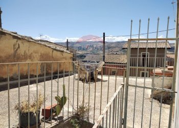 Balcone - Casa indipendente Via Santa Maria dei Greci
 
90, Vizzini - foto 17