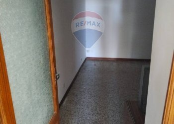 Stanza vuota - Casa indipendente Via Santa Maria dei Greci
 
90, Vizzini - foto 32