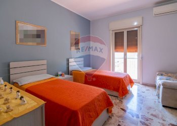 Camera / camera da letto - Quadrilocale Via Madonna della Via
 
190, Gravina di Catania - foto 11