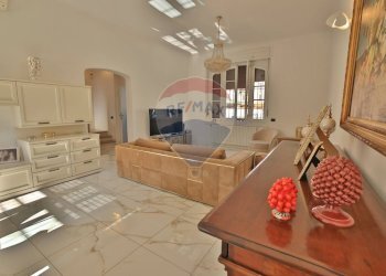 Sala da pranzo - Casa semi indipendente Bollate - foto 2