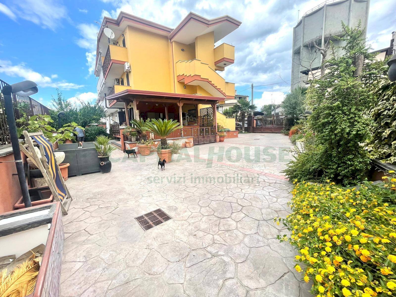 Foto 1 - Villa VIA CUTONE, Pomigliano d'Arco - photo 1