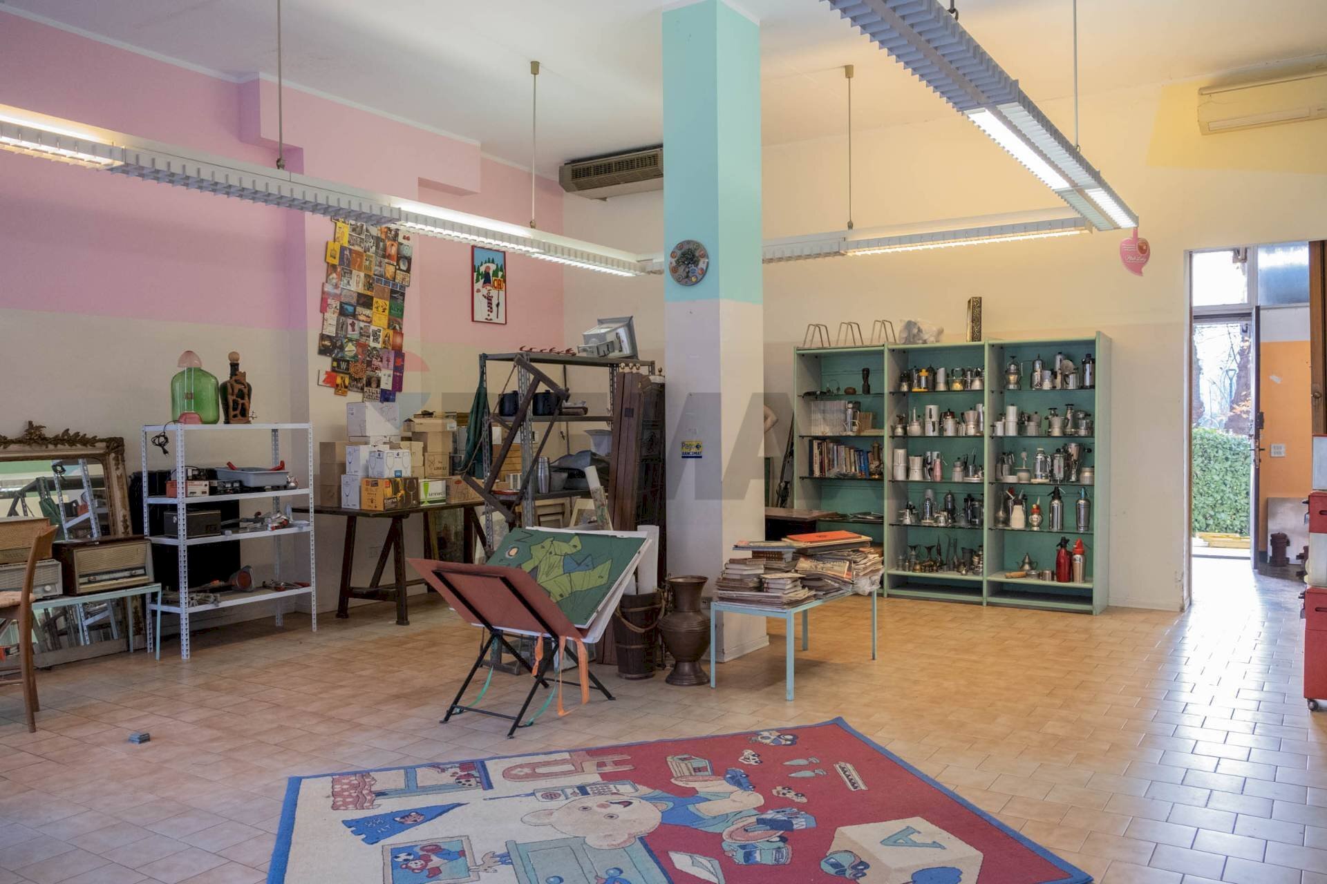 Camera / camera da letto - Commercial Premises via Jannozzi
 
50, San Donato Milanese - photo 1