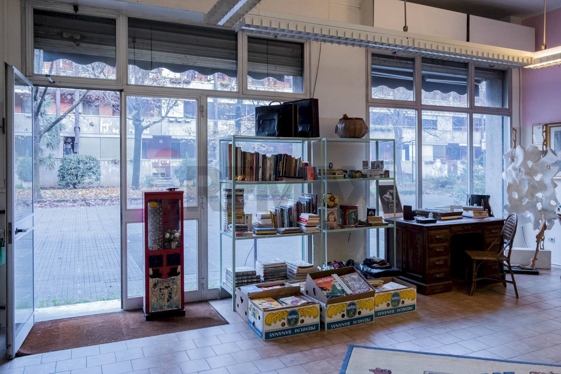 Soggiorno - Commercial Premises via Jannozzi
50, San Donato Milanese - photo 3