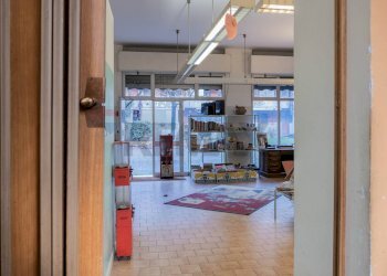 Ricezione / Lobby - Commercial Premises via Jannozzi
 
50, San Donato Milanese - photo 8