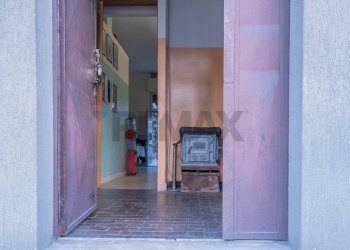 Hall / corridoio - Commercial Premises via Jannozzi
 
50, San Donato Milanese - photo 9