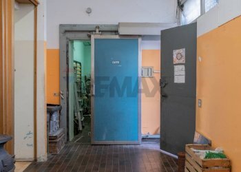 Hall / corridoio - Commercial Premises via Jannozzi
 
50, San Donato Milanese - photo 11