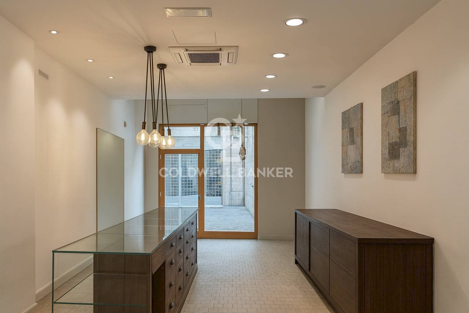 Foto 2 - Negozio Via Soardi
 
21, Rimini - foto 2