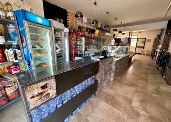 Cucina - Attività Commerciale Via Botteghelle
 
65, Mazzarrone - foto 1