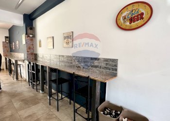 Sala da pranzo - Attività Commerciale Via Botteghelle
 
65, Mazzarrone - foto 4